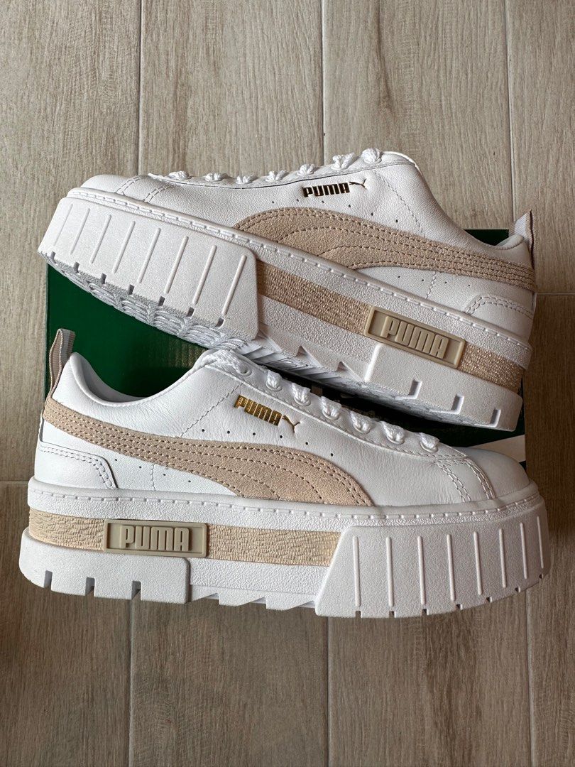White leather pumas hotsell women's