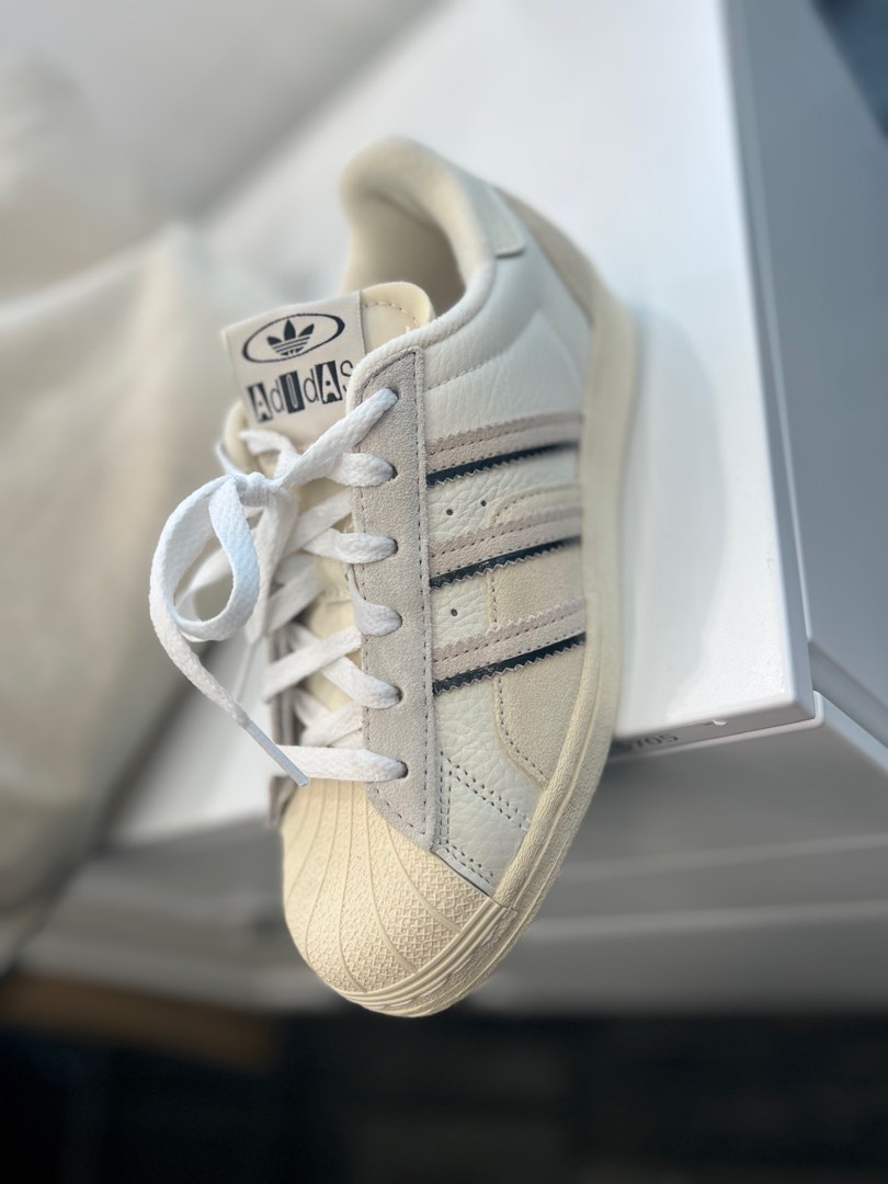 Cloud White Aluminun Vivud Red Adidas Superstar Women s