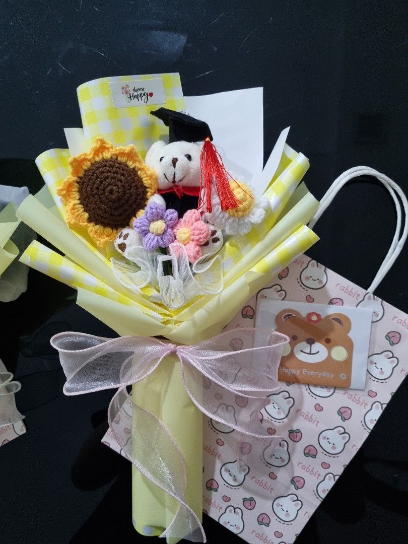 [Ready Stock] Graduation Crochet Flower Bouquet Graduation Flower