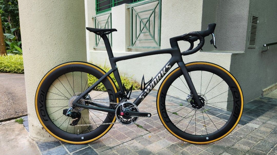 Specialized S-Works Tarmac SL7 (Category: Bicycles) located in Singapore. Submitted by bikesuite (Listing ID 1204247758, Image 1). Description: size 52.