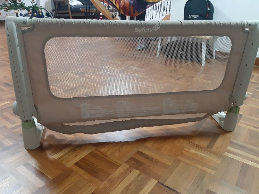 Safety 1st Bed Guard / Bed Rail, Babies & Kids, Baby Nursery & Kids