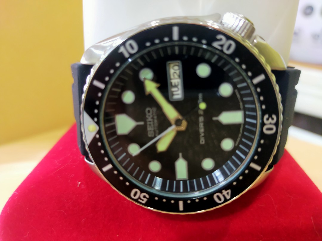Seiko Diver 200m Black Turtle, Men's Fashion, Watches & Accessories, Watches  on Carousell