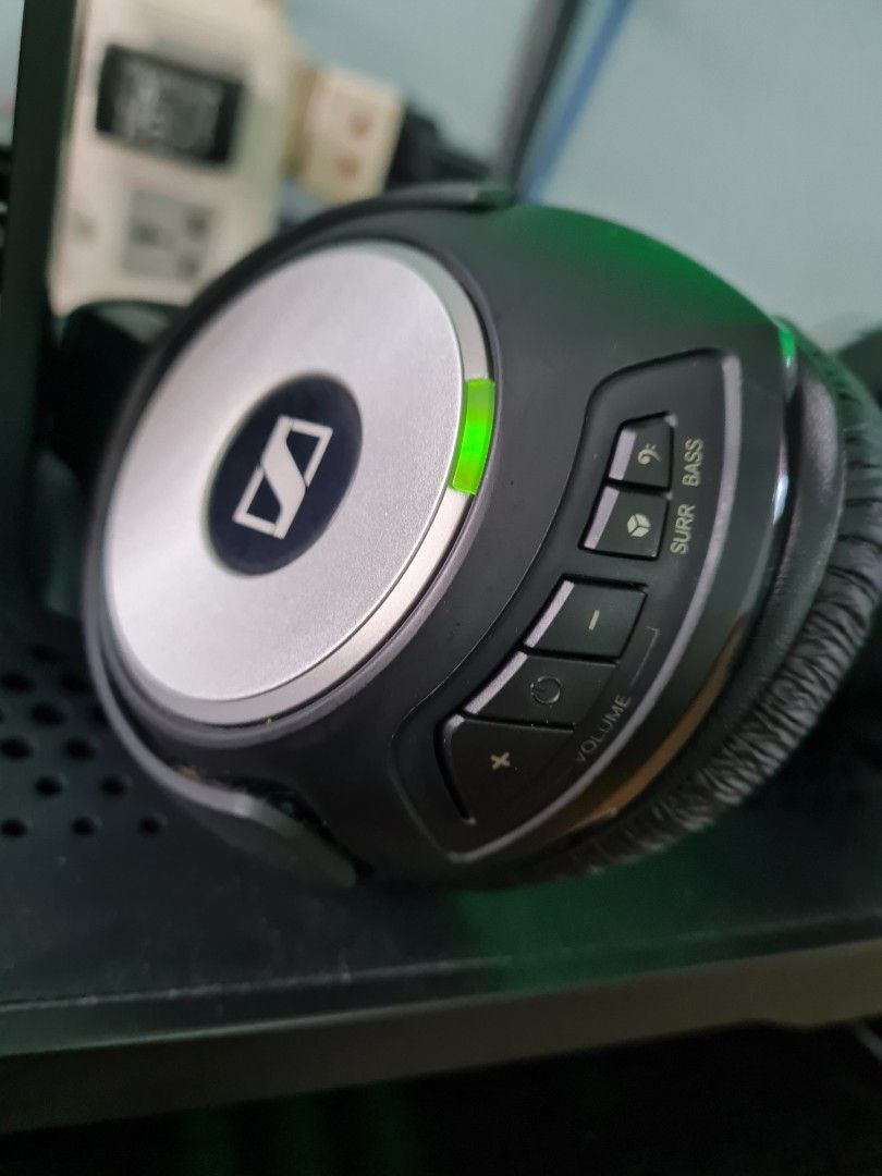 SENNHEISER RS 170 Headphones, Audio, Headphones & Headsets on Carousell