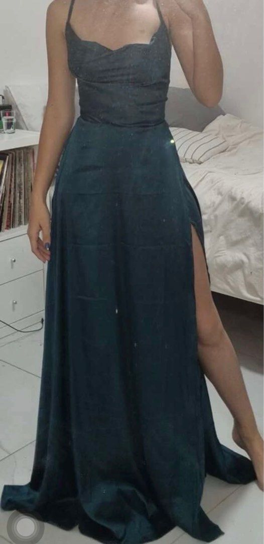 Shein long silk green dress (Category: Evening dresses & gowns) located in Baliuag. Submitted by beabadodee (Listing ID 1204350133, Image 1). Description: First three pics are from shein, third is the actual. Best fits medium-semi large mop: gcash mod: shopee co.