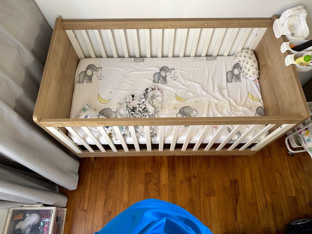 Silver Cross West Port Cot Bed, Babies & Kids, Baby Nursery & Kids