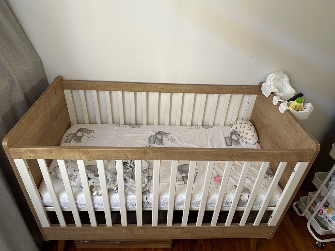 Silver Cross West Port Cot Bed, Babies & Kids, Baby Nursery & Kids