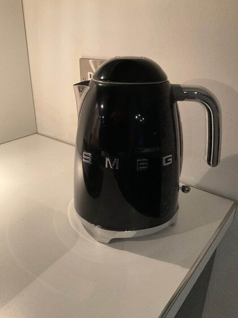 SMEG kettle black, TV & Home Appliances, Kitchen Appliances, Kettles