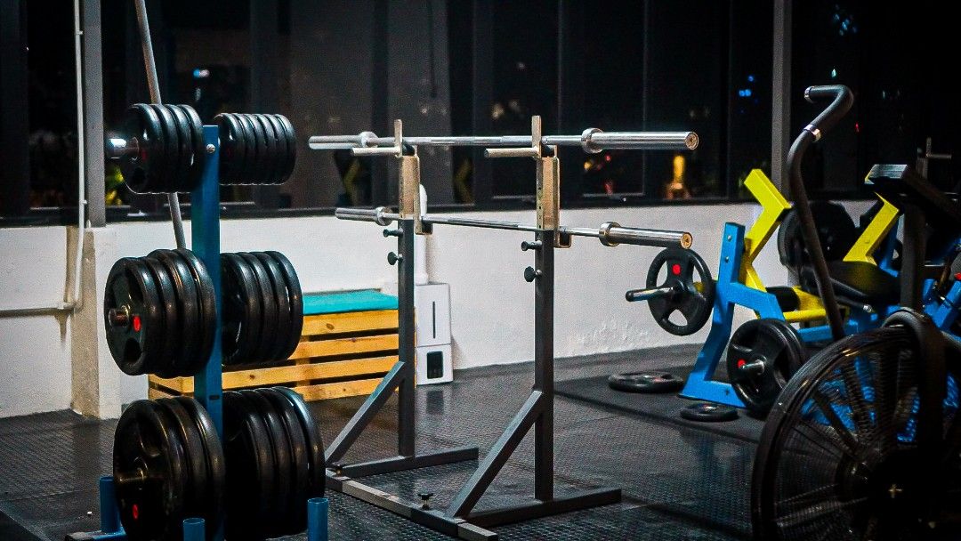 Academy weight lifting equipment clearance