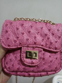 (Kategori: ) berada di . Dikirim oleh desiduff (ID iklan 1204408779, Gambar 1). Deskripsi: .