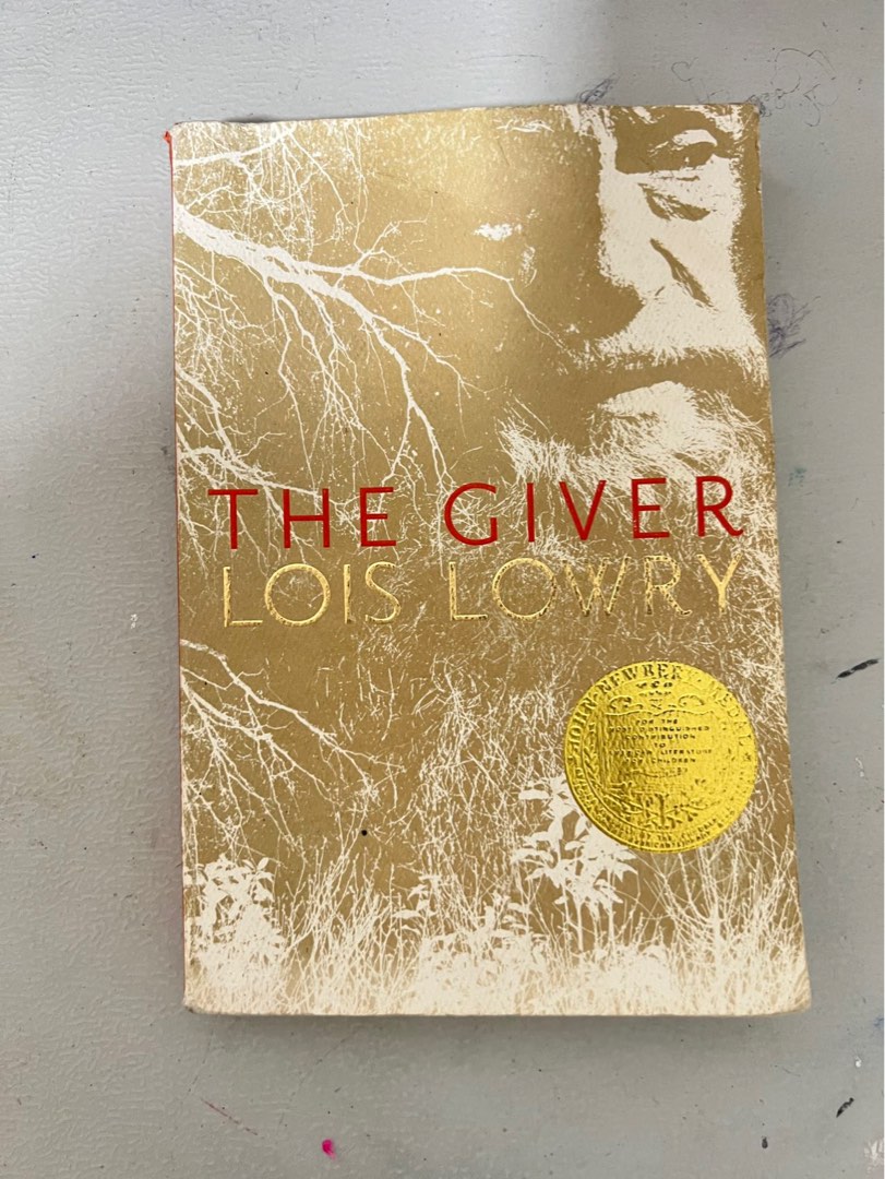 The Giver, Hobbies & Toys, Books & Magazines, Children's Books on Carousell