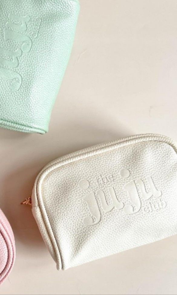 The Juju Club Vanilla Leatherette Pouch (Category: Belt bags, Clutches and Pouches) located in Manila. Submitted by adasclothes (Listing ID 1204341663, Image 2). Description: 🌸 The Juju Club Leatherette Pouch (Vanilla) ✅ Original Price: 599 ✅ Selling Price: 350 ✅ RFS: Extra (brand new) Product Measurement (inches) Length: 4.5" Width: 6" Side: 2.5" 🚛 Shipping available thru LBC, JRS, Angkas Padala, Lalamove.