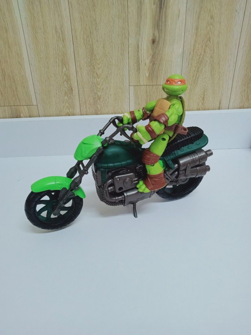 Tmnt hotsell motorcycle toy