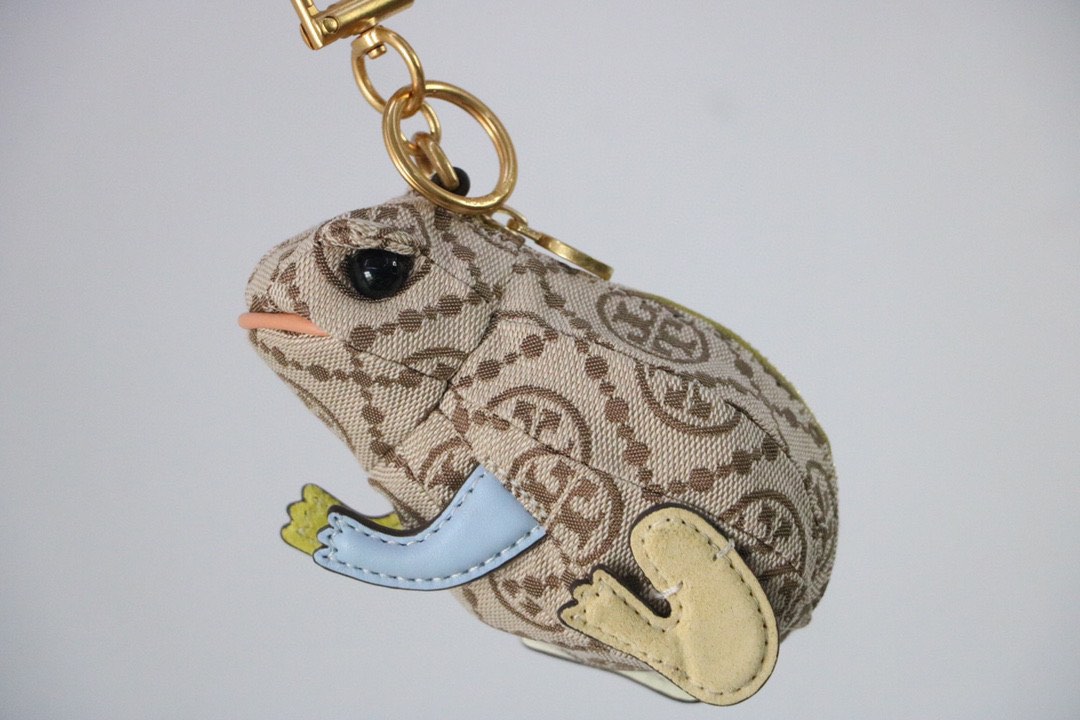 Tory burch discount coin purse keychain
