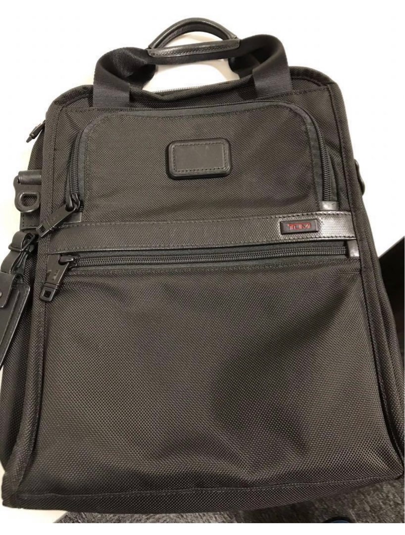 Alpha 2 medium travel tote 2025
