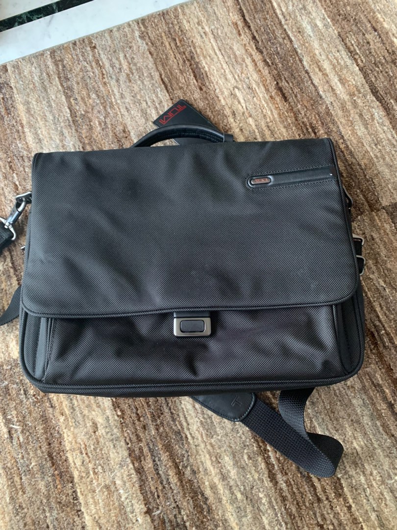 Tumi Briefcase, Men's Fashion, Bags, Briefcases on Carousell