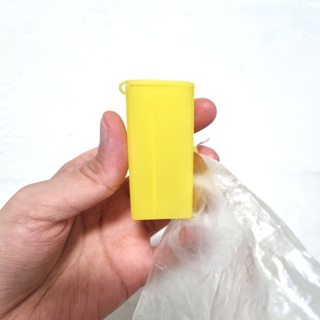 Tupperware Rectangular Flip Top Travel Toothbrush Cover Holder