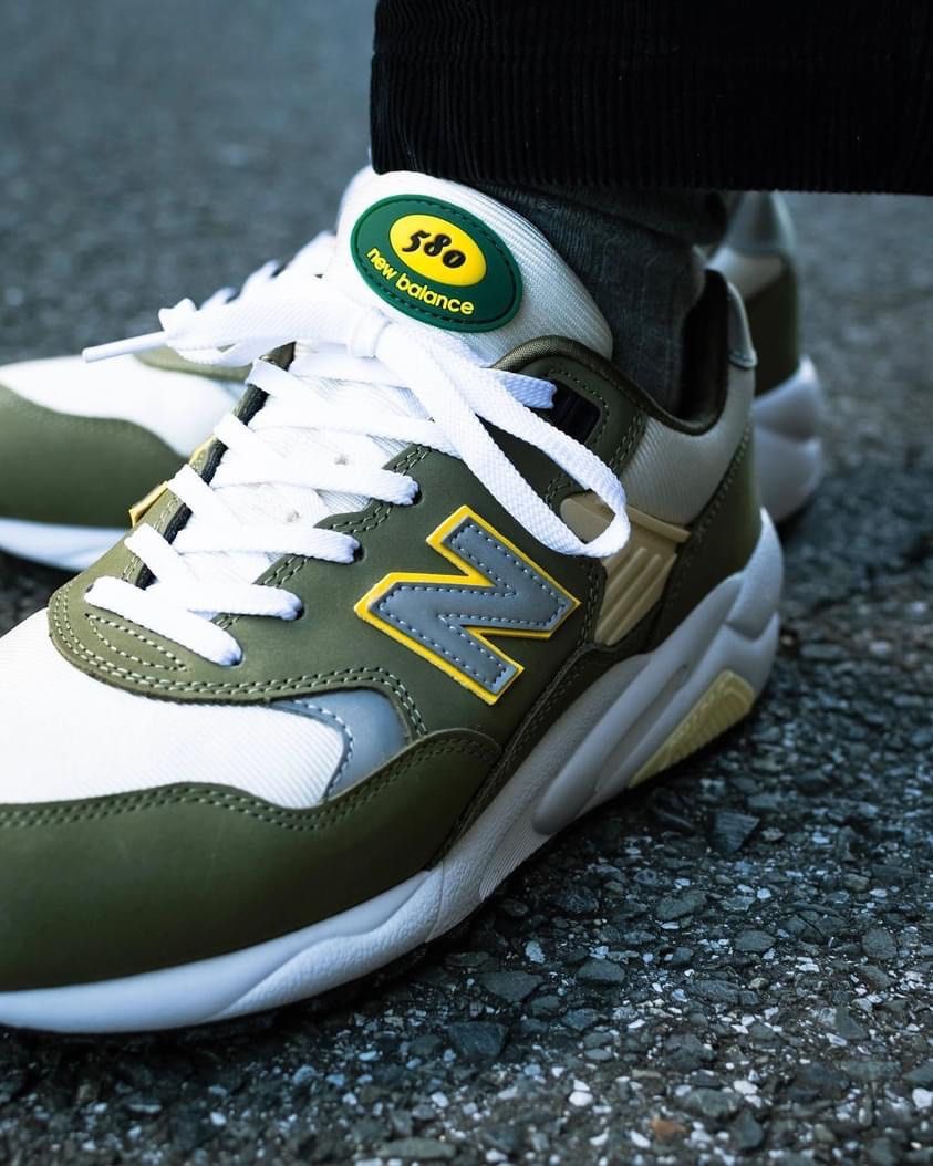 US11.5 歐洲版New Balance MT580 AC2 MT580AC2 Olive yellow color, 男