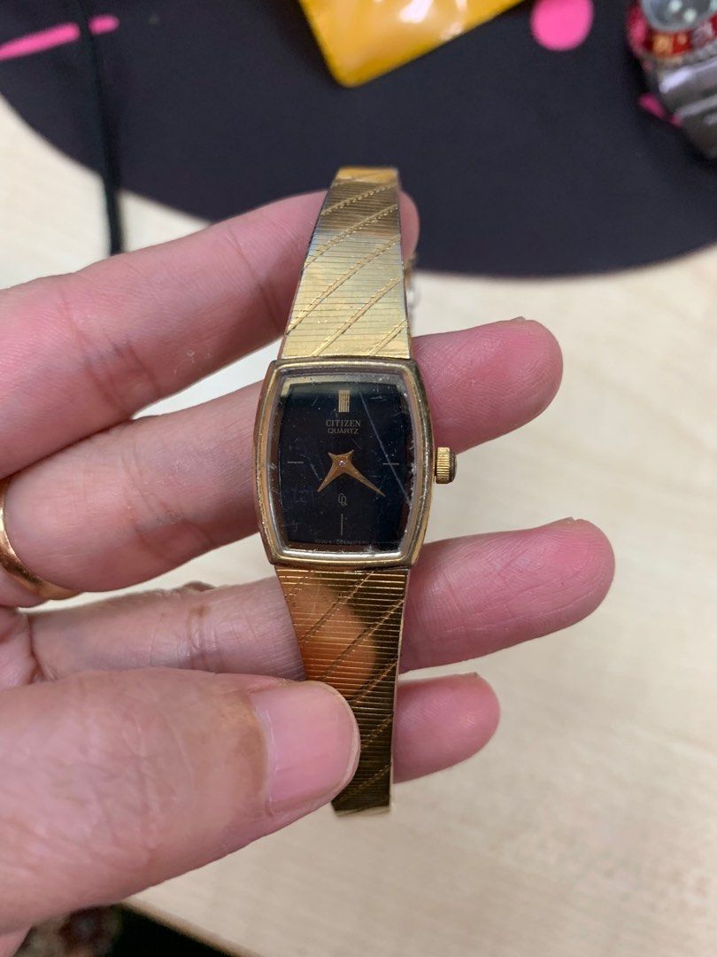 Vintage citizen sales quartz ladies watch