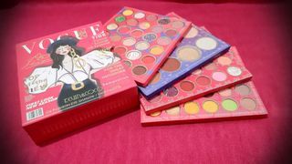 VOGUE Eye/Face Palette Gift Set