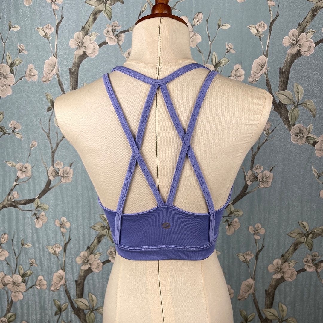 XL) JOE FRESH Strappy Sports Bra 11853, Women's Fashion, Activewear on  Carousell