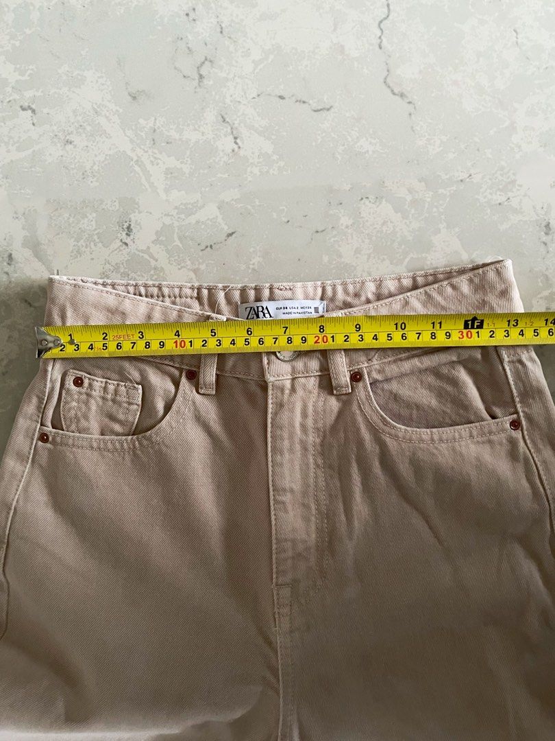 Beige mom hot sale jeans zara