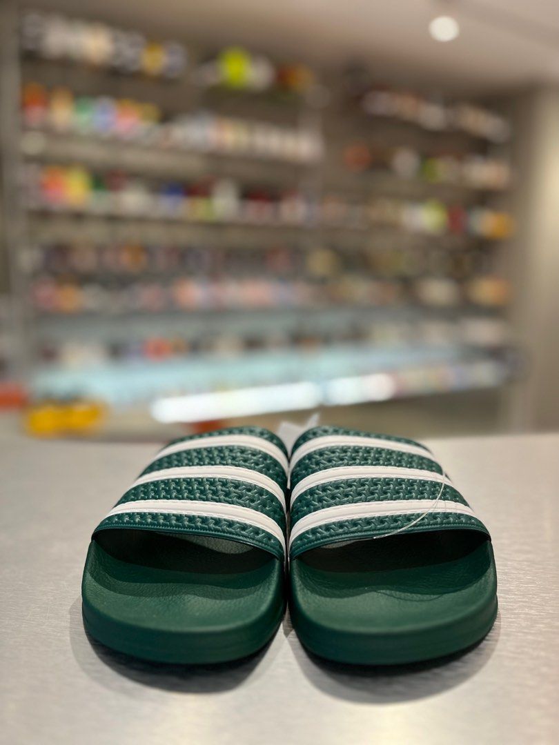 Adilette hotsell slides green