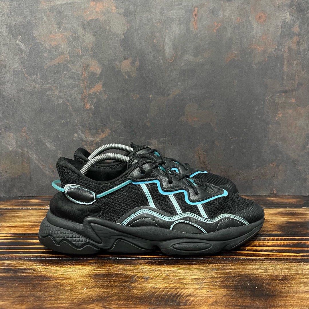Adidas ozweego uk top