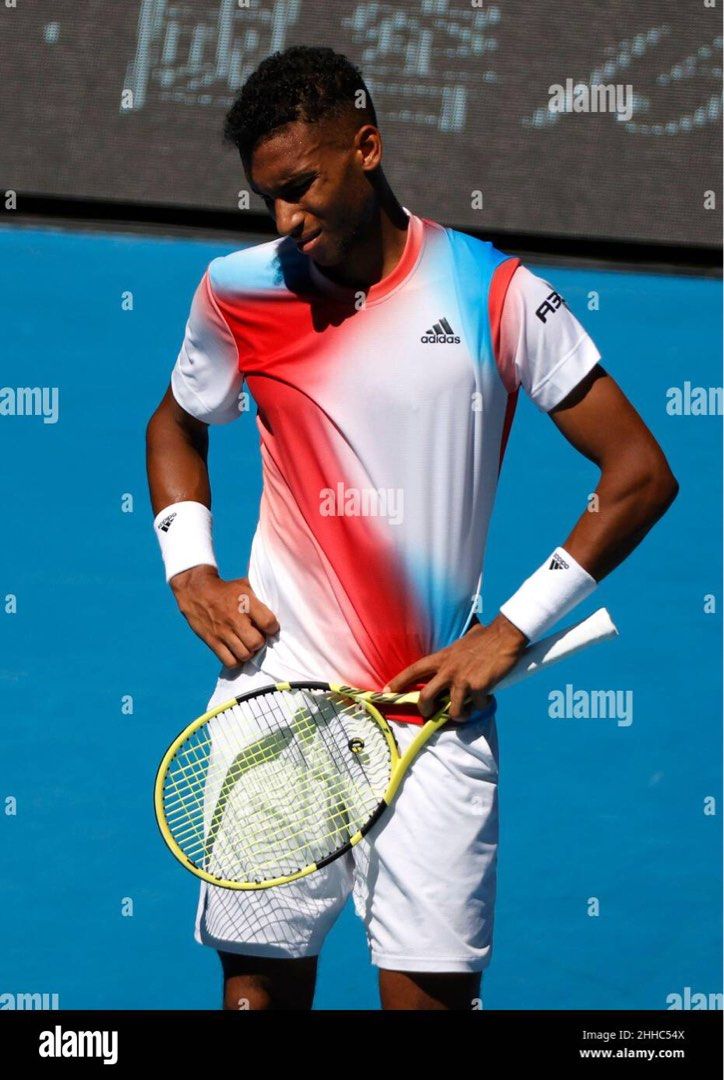 Adidas hotsell tennis tops