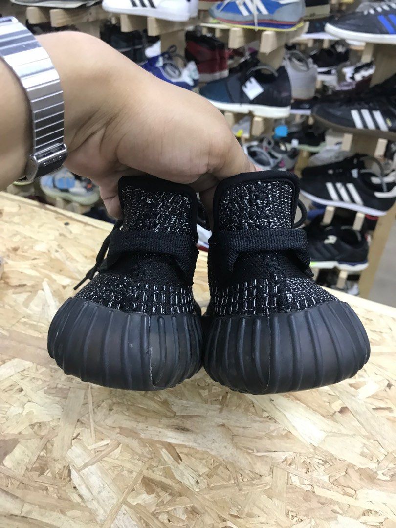 Fake hot sale yeezy boots