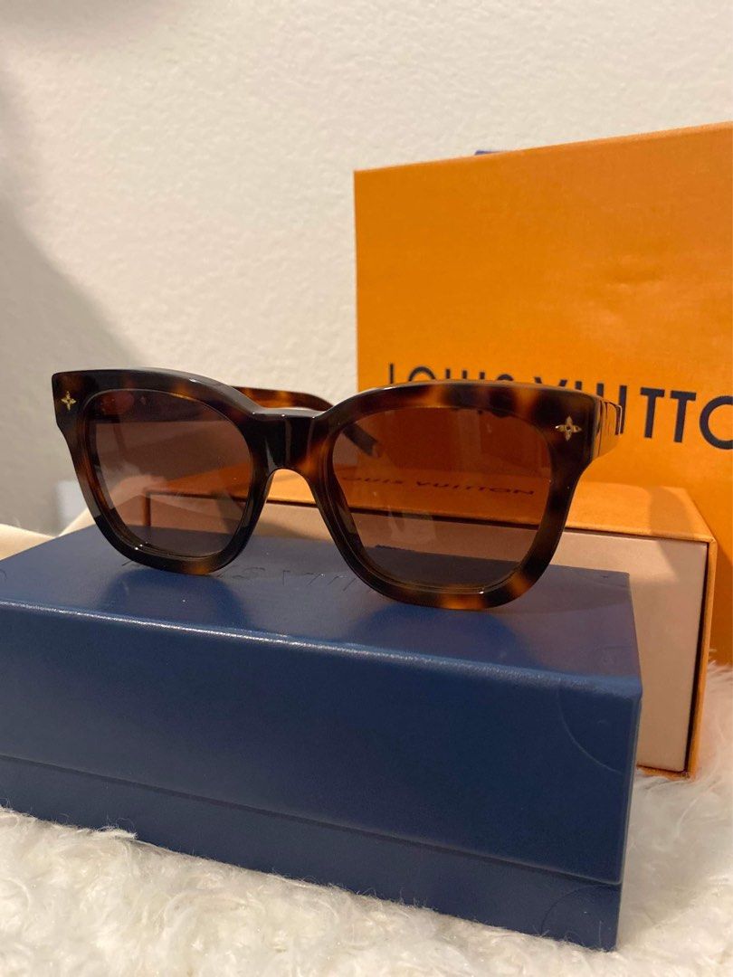 Auth LV sunglasses LAYAWAY (Category: Luxury Accessories) located in Manila. Submitted by whemc (Listing ID 1204423359, Image 2). Description: Layaway until april.