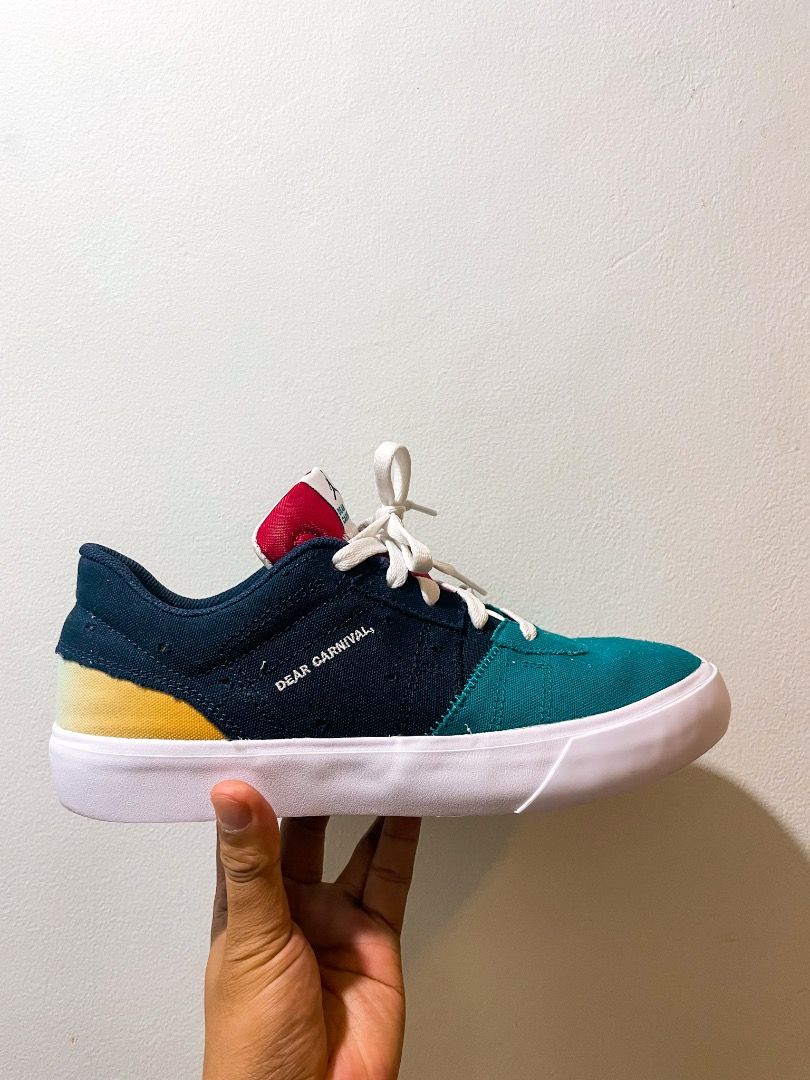 Authentic Jordans Dear Carnival Shoes Size US 8, Men's Fashion