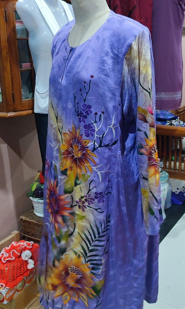 Baju Kurung Batik Sutera Baju Sahaja Women S Fashion Muslimah Fashion Baju Kurung Sets On