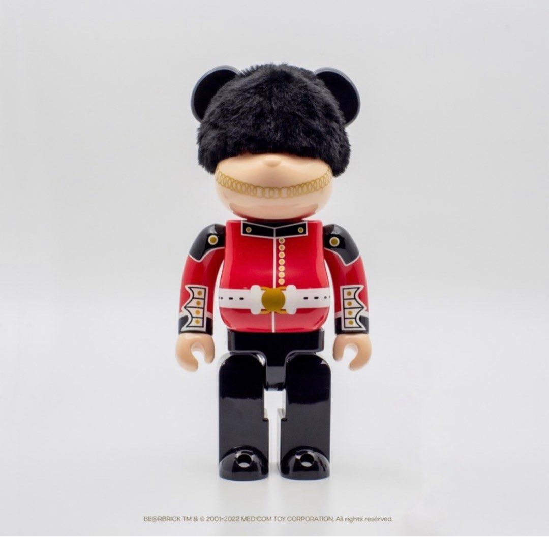 Bearbrick Macau 2022 聖誕系列，The Queen's Guard BE@BRICK 1000