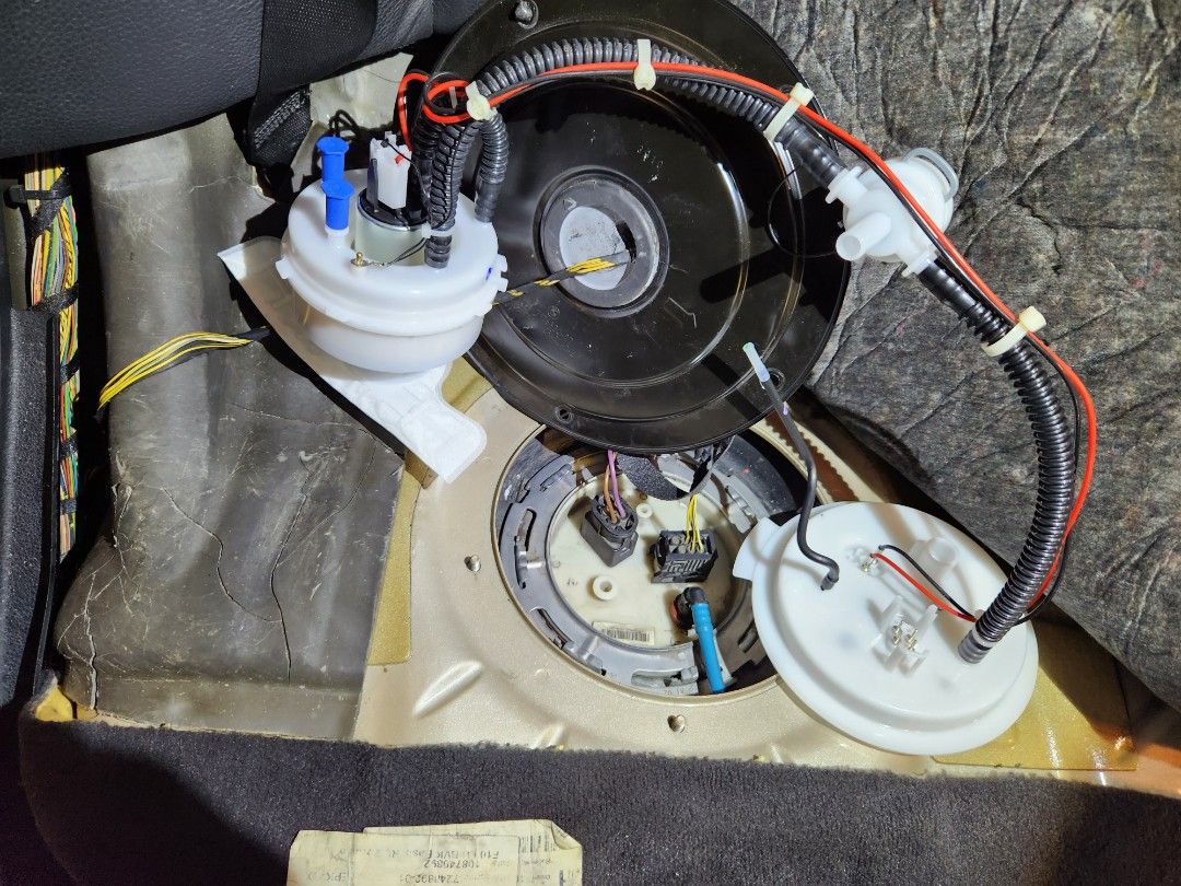 BMW F10 Replace Faulty Fuel Pump & Oil Level Sensor, Car Accessories