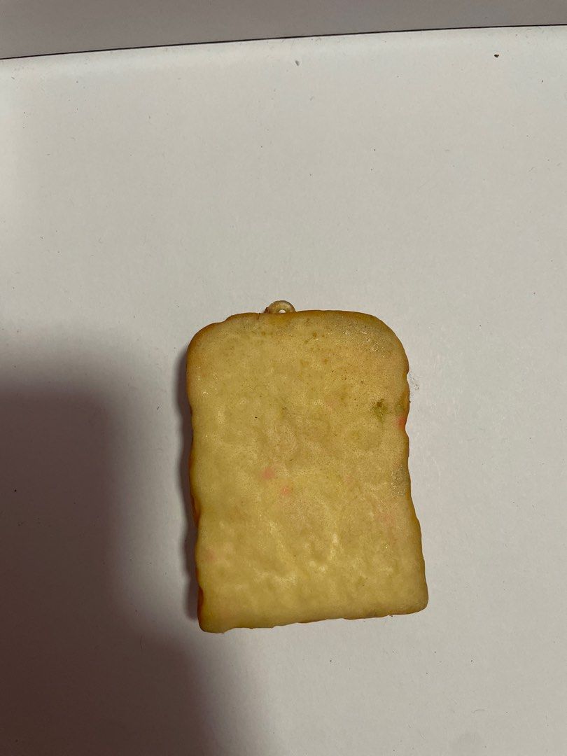 bread squishy (Category: Plushies & Soft Toys) located in Singapore. Submitted by j2tn2rfvg2 (Listing ID 1204631227, Image 5). Description: not slow rising just to squish oni.