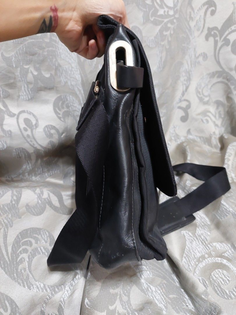 Bugatchi messenger bag