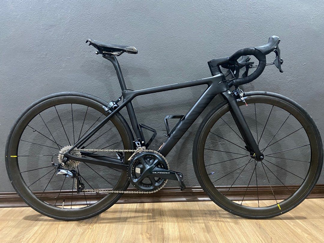 Canyon Ultimate CF SL 8.0 Aero Sports Equipment Bicycles Parts