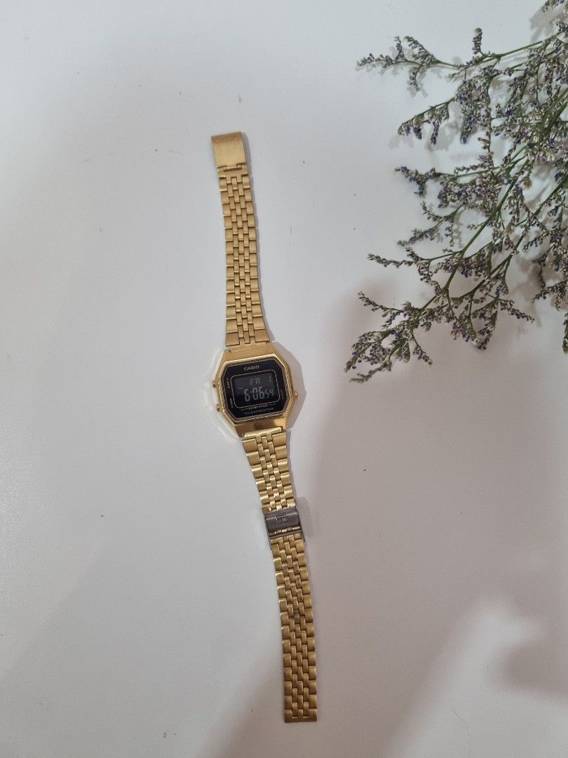 Casio 3284 illuminator water resistant