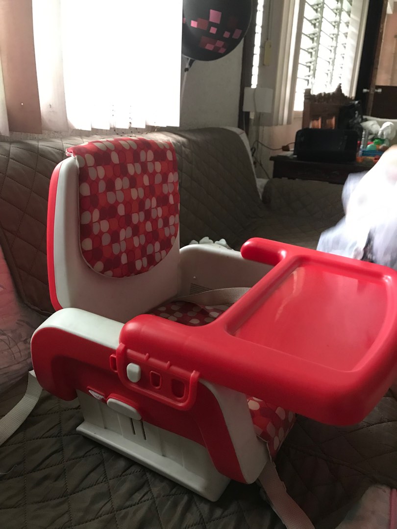 Chicco Portable High Chair, Babies & Kids, Baby Nursery & Kids
