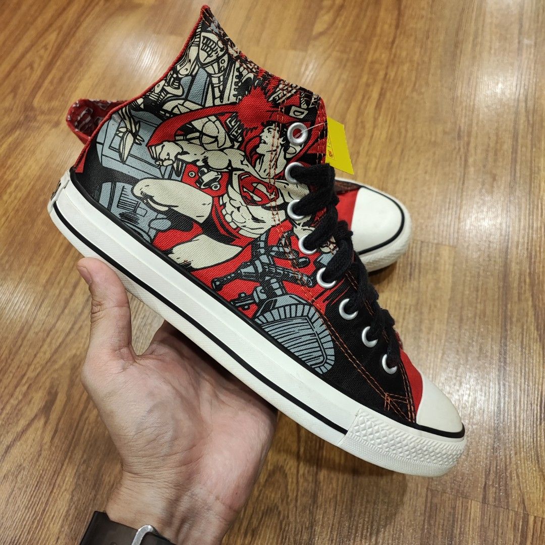 Converse best sale dc comic