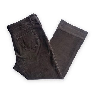 Corduroy pants by Wellel