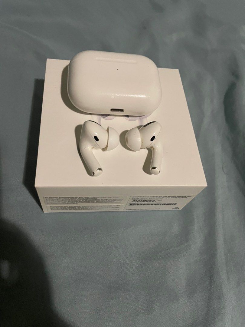 Defective Airpods Pro Gen 1, Audio, Earphones on Carousell