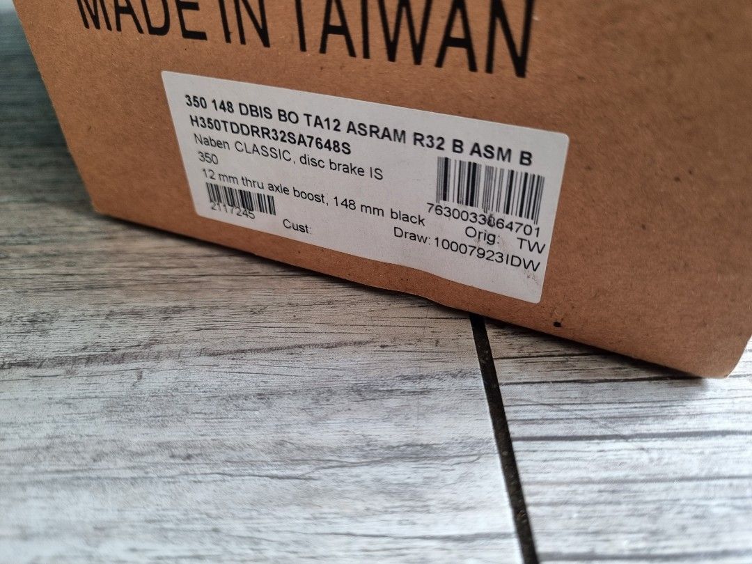 Dt Swiss 350 rear boost hub 【新品】DT SWISS 350 (12mm thru/148mm