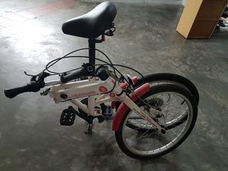 (Category: ) located in . Submitted by 751589 (Listing ID 1204472927, Image 1). Description: .