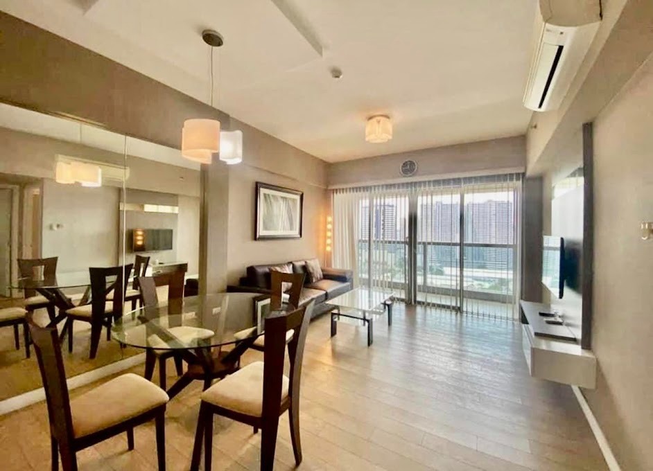 Picture of 39 Minimalist Living Room Ideas for a Sophisticated Look