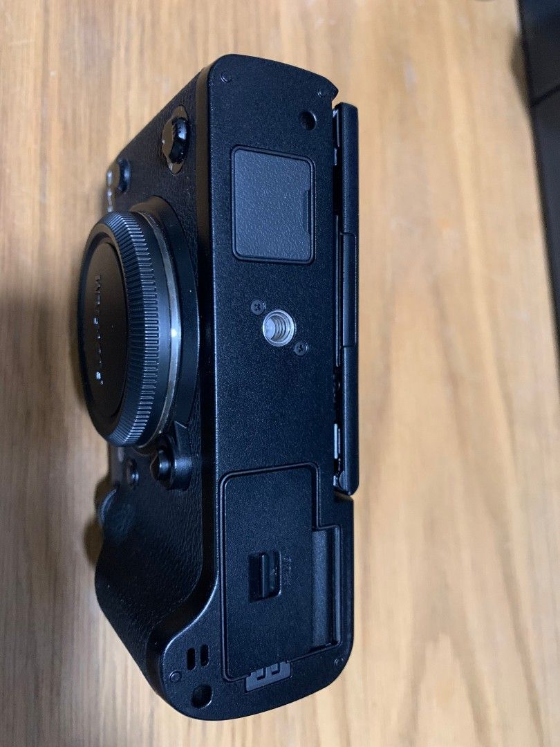 Fujifilm X-E3 + XC14-45 + 國產手柄底板, 攝影器材, 相機- Carousell