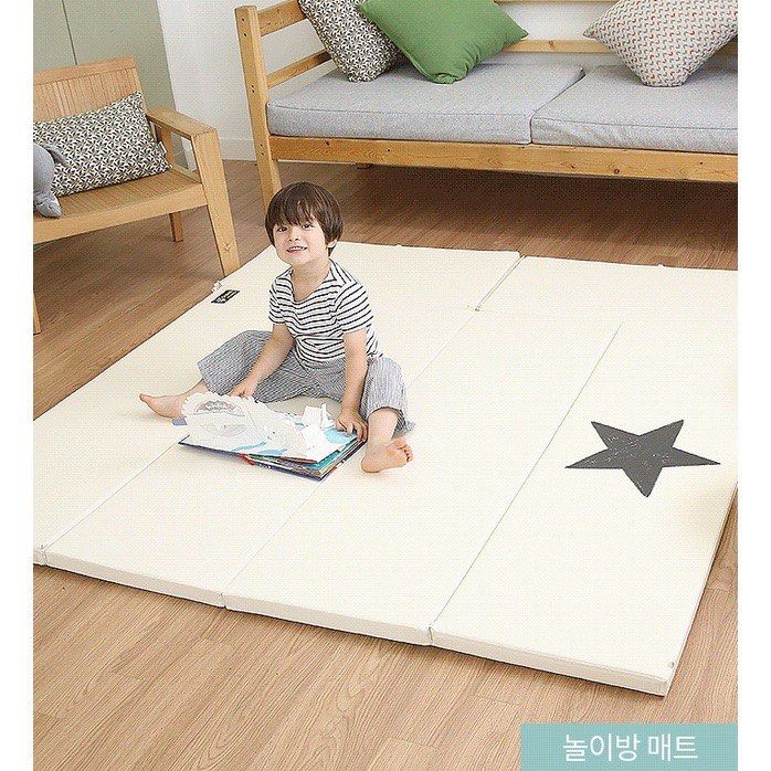 Ggumbi bumper bed playmat, Babies & Kids, Infant Playtime on Carousell
