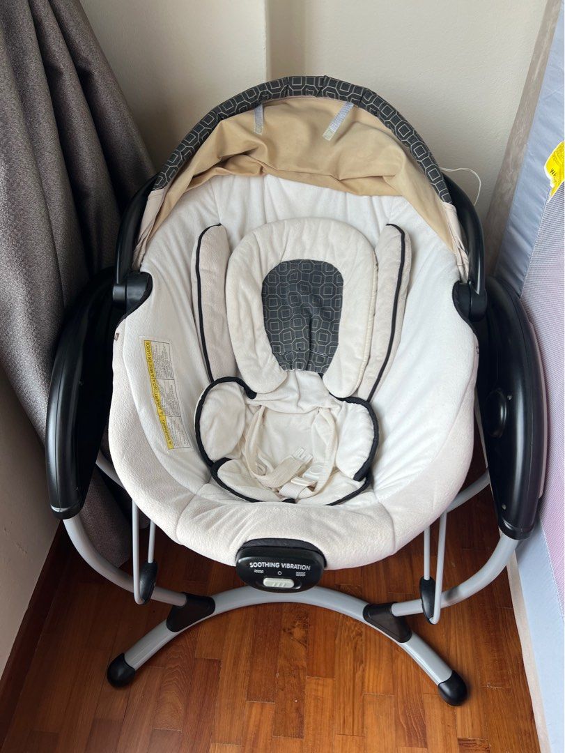 Graco Glider Elite Swing Baby swing cum rocker