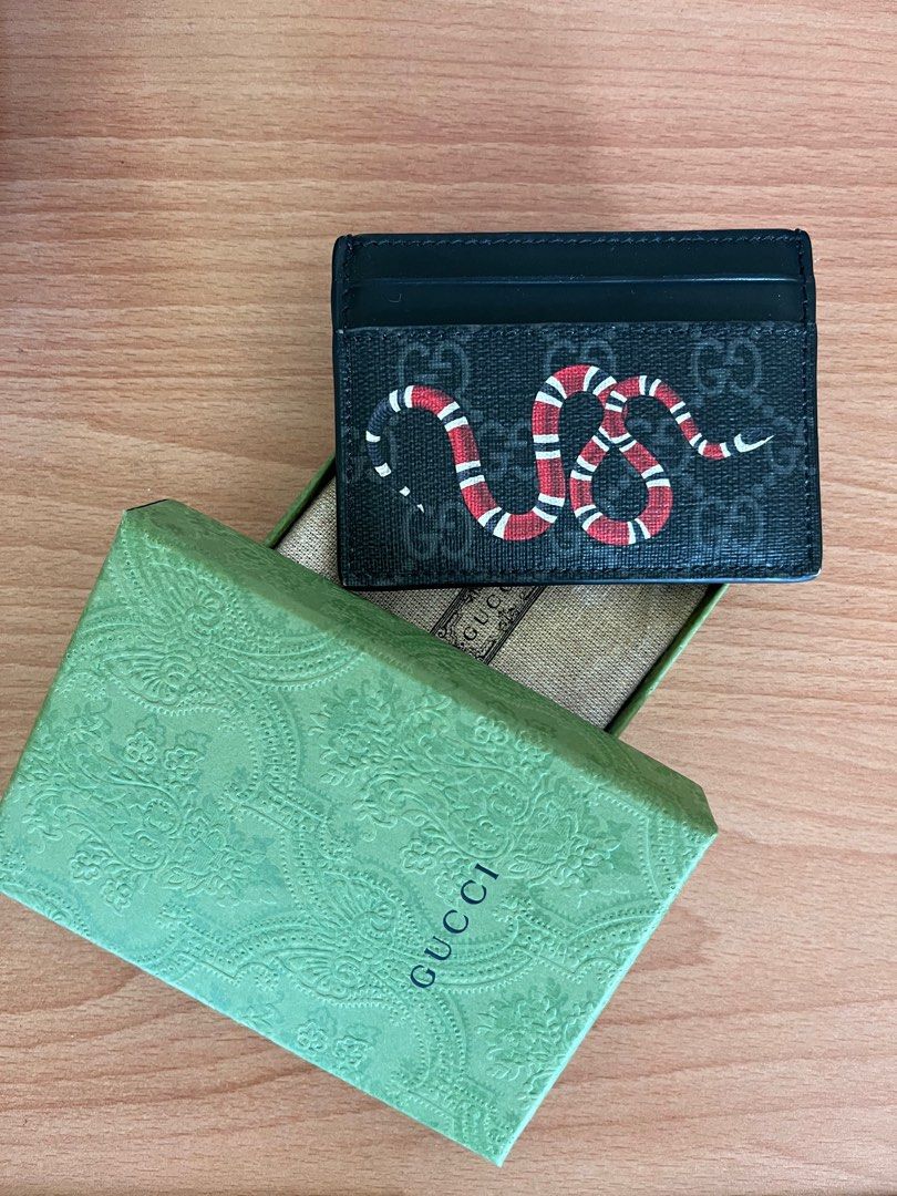 Gucci card holder (Kingsnake Print GG Supreme), Men's Fashion, Watches