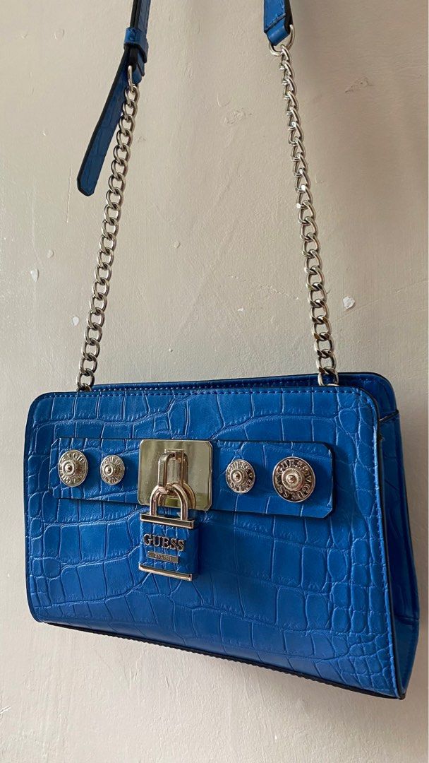 GUESS ELEGANT HANDBAG ANNE MARIE CG718214 Luxury Bags Wallets